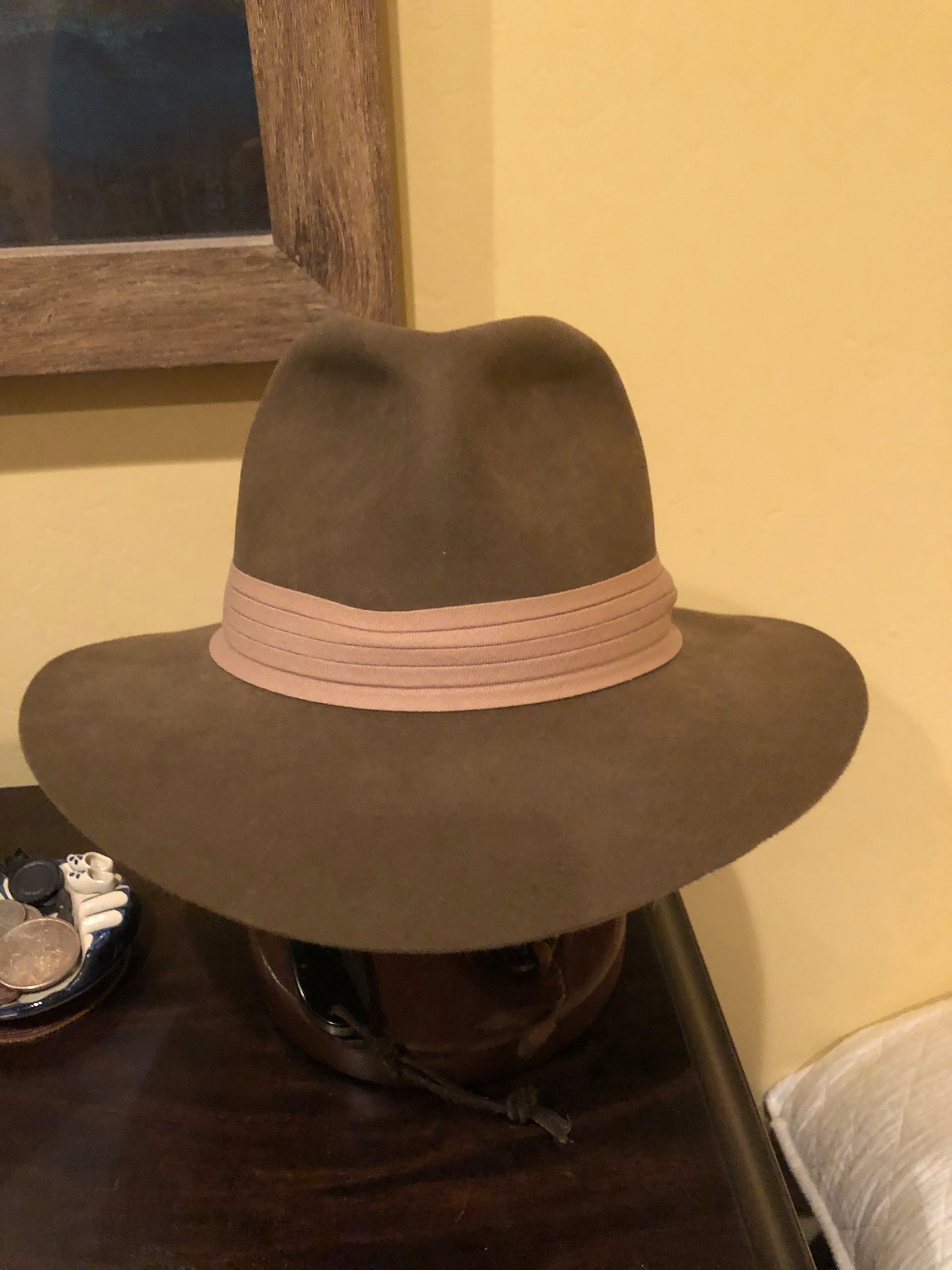 Australian Bushman’s Hat and the Fur Felt Safari Hat Abandoned Republic